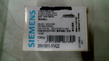 Load image into Gallery viewer, SIEMENS 3RH1911-1FA22 AUXILIARY SWITCH BLOCK 2P 240V -FREE SHIPPING