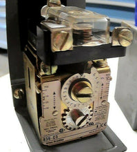 Load image into Gallery viewer, AB ROCKWELL 836-C3A SERIES A PRESSURE CONTROL SWITCH *FREE SHIPPING*