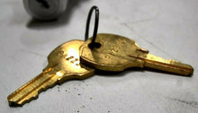 Load image into Gallery viewer, GE GENERAL ELECTRIC CR2940 UN 200D SELECTOR SWITCH KEY OPER 2POS KEY *FREE SHIP*