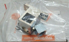 Load image into Gallery viewer, LOT/2 EFECTOR IFM ELECTRONICS E20952 MOUNTING CUBE FOR ALUMINUM PROFILE *FRSHIP*