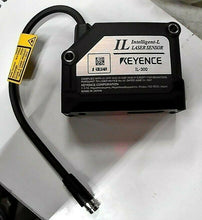 Load image into Gallery viewer, KEYENCE IL-300 LASER SENSOR CLASS 2 LASER PRODUCT *FREE SHIPPING*