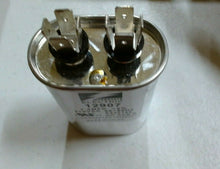 Load image into Gallery viewer, INTERSTATE ELECTRIC12907 MOTOR RUN CAPACITOR 7.5 MFD 370VAC -FREE SHIPPING