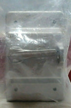 Load image into Gallery viewer, EATON COOPER CROUSE HINDS DS-185 RAINTIGHT LOCKING COVER LEVER OPER (SEALED) *FS
