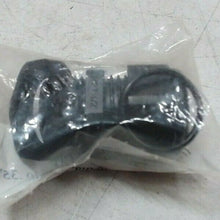 Load image into Gallery viewer, LOT/7 HEYCO CD13NR-BK-N-O CONNECTOR 1/2" NPT NYLON THREAD-STRAIN RELIEF *FRSHIP*
