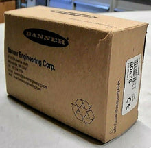 Load image into Gallery viewer, BANNER ENGINEERING T30UXUCQ8 RT ANGLE ULTRASONIC SENSOR 4PIN QDC ANALOG *FRSHIP*