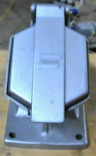 Load image into Gallery viewer, COOPER ENR5201 M3 RECEPTACLE 20A 125VAC -FREE SHIPPING
