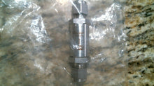 Load image into Gallery viewer, SWAGELOK SS-4F-05 IN LINE PARTICULATE FILTER 1/4 TUBE FITTING 0.5 MICRON -FS