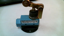 Load image into Gallery viewer, HONEYWELL BZV6-2RN2 MICRO SWITCH 9518 -FREE SHIPPING