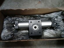 Load image into Gallery viewer, PARKER PTR201-0907FP-RA21M-C PNEUMATIC ACTUATOR -FREE SHIPPING