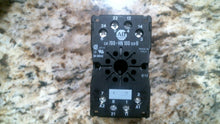 Load image into Gallery viewer, ALLEN BRADLEY 700-HN100, 8 PIN SOCKET RELAY BASE 8P BOX/10 -FREE SHIPPING