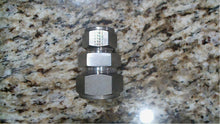 Load image into Gallery viewer, SWAGELOK SS-1610-6-12, 1" X 3/4" TUBE STRAIGHT UNION COMP. -FREE SHIPPING