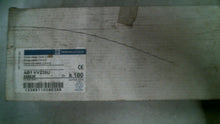 Load image into Gallery viewer, TELEMECANIQUE AB1VV235U TERMINAL BLOCK 058638 600V 2P BOX/100 -FREE SHIPPING