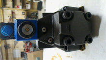 Load image into Gallery viewer, EATON VICKERS DIRECTIONAL CONTROL VALVE DG5V-8-H PILOT DG4V