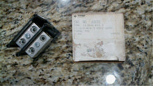 Load image into Gallery viewer, GOULD 63153 POWER DISTRIBUTION BLOCK - FREE SHIPPING