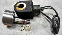 Load image into Gallery viewer, PARKER SKINNER HONEYWELL 7C11P3 14 1SHF7 & 7125SN2SN00 SOLENOID VALVE *FREESHIP*