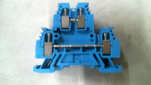 Load image into Gallery viewer, ALLEN BRADLEY 1492-WD4 BLUE TERMINAL BLOCKS 300V LOT/5 -FREE SHIPPING