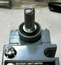 Load image into Gallery viewer, ALLEN BRADLEY ROCKWELL 802T-APN OILTIGHT LIMIT SWITCH SER J *FREE SHIPPING*