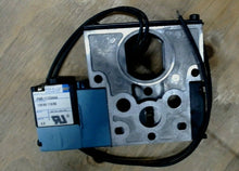 Load image into Gallery viewer, MAC VALVE 811C-PM-111DA-142 SOLENOID VALVE W/PME-111DAAA PILOT 150PSI -FREE SHIP