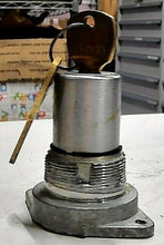 Load image into Gallery viewer, GE GENERAL ELECTRIC CR2940 UN 200D SELECTOR SWITCH KEY OPER 2POS KEY *FREE SHIP*
