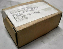 Load image into Gallery viewer, 5/LOT 23652 ELECTROMAGNETIC RELAY CIRCUITBREAKER/SWITCH NSN 5945 00 104 5590 *FS