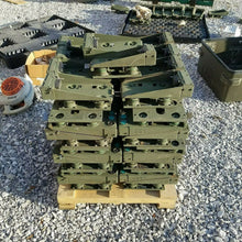 Load image into Gallery viewer, (1) MT-1898/VRC MOUNT FOR R-442/VRC MILITARY RADIO HUMVEE MILITARY FREE SHIPN