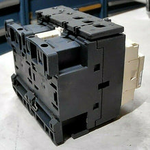 Load image into Gallery viewer, TELEMECANIQUE/SQUARE D/SCHNEIDER ELECTRIC 2-LC2D09G7 REVERSING CONTACTOR *FRSHIP