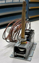 Load image into Gallery viewer, JOHNSON CONTROLS A19AGF-31 TEMPERATURE CONTROL RANGE 40/90 DEG F/5' CAP FREE SHP