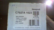 Load image into Gallery viewer, HONEYWELL C7027A-1023 MINI PEEPER 1/2" FEMALE NPT 8FT. LEADS -FREE SHIPPING