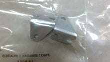 Load image into Gallery viewer, LOT/4 PARKER SCHRADER BELLOWS L071310200 (1/4 HOLE) PIVOT BRACKET KIT *FREESHIP*