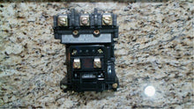 Load image into Gallery viewer, ALLEN BRADLY 500-AOD93 Size 0 SER.B 3 POLE AC CONTACTOR - FREE SHIPPING