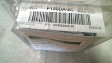 Load image into Gallery viewer, JOHNSON CONTROLS PENN P100DA-2C ENCAPSULATED PRESSURE CONTROL -FREE SHIPPING