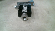 Load image into Gallery viewer, PARKER 404311000 POPPET VALVE W/TRIPPER 1/4 NPT 150PSI -FREE SHIPPING