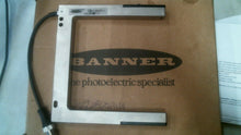 Load image into Gallery viewer, BANNER ENGINEERING SLM120B6QPMA SLOT SENSORS 10-30VDC -FREE SHIPPING