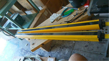 Load image into Gallery viewer, SICK C41E-0601BG300 C41E-0601AA300 C 4000 MICRO SAFETY LIGHT CURTAIN SET 24"