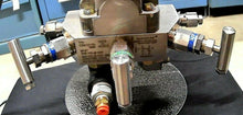 Load image into Gallery viewer, ROSEMOUNT 2051CD3A02A1AS5M5D4 HART PRESSURE FLOW TRANSMITTER *FREE SHIPPING*