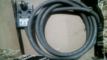 Load image into Gallery viewer, HONEYWELL 914CE16-6 LIMIT MICROSWITCH ROTARY HEAD -FREE SHIPPING