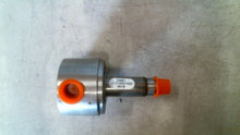 Load image into Gallery viewer, PARKER SKINNER VALVE 71215SN21N00 3 WAY VALVE BODY 1/4"NPT -FREE SHIPPING