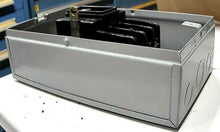 Load image into Gallery viewer, GE CR1062R3AAP2000 SER A MANUAL MOTOR STARTER NEMA M-0 3POLE 600VAC 2HP FREE SHP