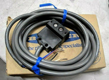 Load image into Gallery viewer, BANNER SE612D ECONO-BEAM SENSOR INFRARED 880 NM DIFF (26063) 200MM RANGE *FRSHIP