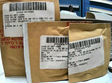 Load image into Gallery viewer, P/N 00-8219-030-753-107 RECEPTACLE CONNECTOR NSN 5935-01-067-4909 *FREESHIPPING*