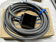Load image into Gallery viewer, BANNER SE612D ECONO-BEAM SENSOR INFRARED 880 NM DIFF (26063) 200MM RANGE *FRSHIP