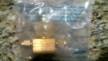 Load image into Gallery viewer, SWAGELOK B-2TF-2-SC11 BRASS TEE PARTICULATE FILTER 1/8 TUBE 2 MICRON - FREE SHIP