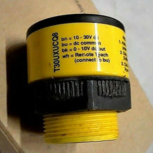Load image into Gallery viewer, BANNER ENGINEERING T30UXUCQ8 RT ANGLE ULTRASONIC SENSOR 4PIN QDC ANALOG *FRSHIP*