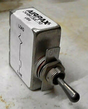 Load image into Gallery viewer, AIRPAX SENSATA M39019/01-328 CIRCUIT BREAKER HYD MAGNETIC 1P 8A 240VAC/50VDC *FS