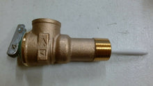 Load image into Gallery viewer, CASH ACME NCLX-5L AUTO RESET PRESSURE TEMP RELIEF VALVE 3/4" 150PSI -FREE SHIP