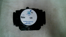 Load image into Gallery viewer, ARROW PNEUMATICS R354 1/2" NPT REGULATOR 125 RANGE 300PSI -FREE SHIPPING