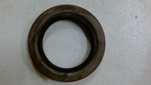 Load image into Gallery viewer, NATIONAL FEDERAL MOGUL 472012 NEEDLE LINE GEAR BOX 2.062 X 3.00 X .375 LOT/3 -FS