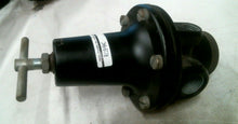 Load image into Gallery viewer, PARKER WATTS FLUIDAIR R119-04C PNEUMATIC REGULATOR 1/2"NPT 125-300PSI -FREE SHIP