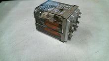 Load image into Gallery viewer, ALLEN-BRADLEY 700-HB32A2 RELAY 240VAC 15A SER.D -FREE SHIPPING