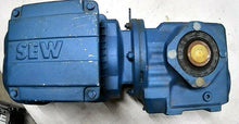 Load image into Gallery viewer, SEW EURODRIVE DRS71S4 GEAR MOTOR HEL-WORM 0.33 HP & SA37DRS71S4 MOTOR 1.28A *FSH